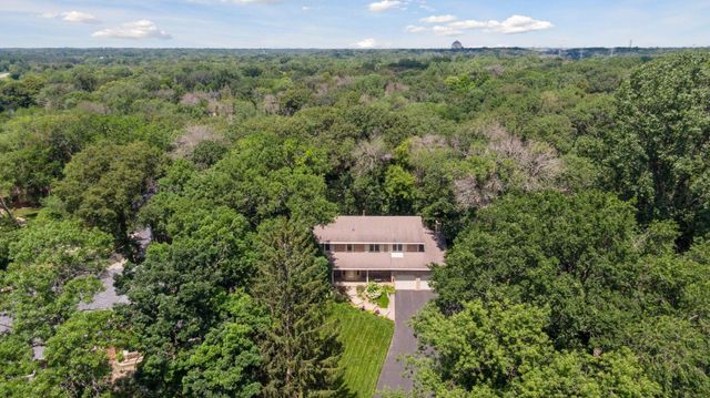 14805 Minnehaha Place, Wayzata, MN 55391