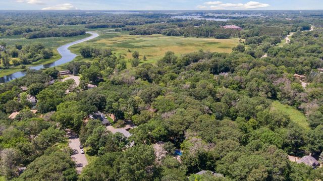 14805 Minnehaha Place, Wayzata, MN 55391