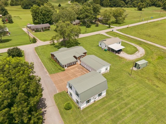 861 Fox Ln, Lewisburg, TN 37091