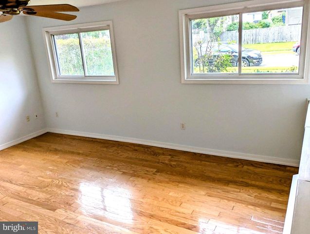 4507 WEYBURN DR, Annandale, VA 22003