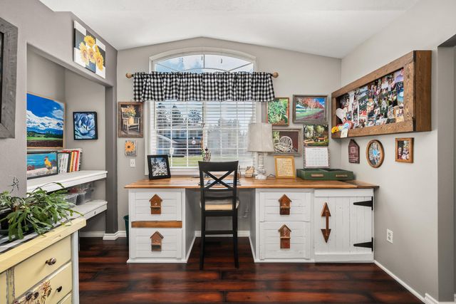 3807 E Tanager Ln, Mead, WA 99021