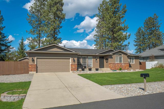 3807 E Tanager Ln, Mead, WA 99021