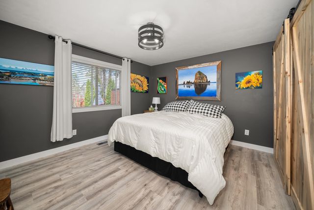 3807 E Tanager Ln, Mead, WA 99021