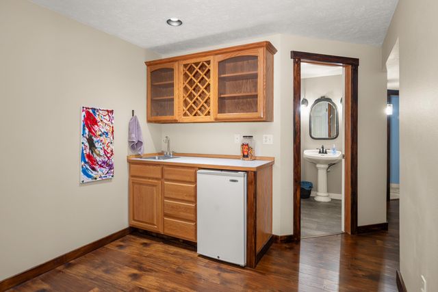 3807 E Tanager Ln, Mead, WA 99021