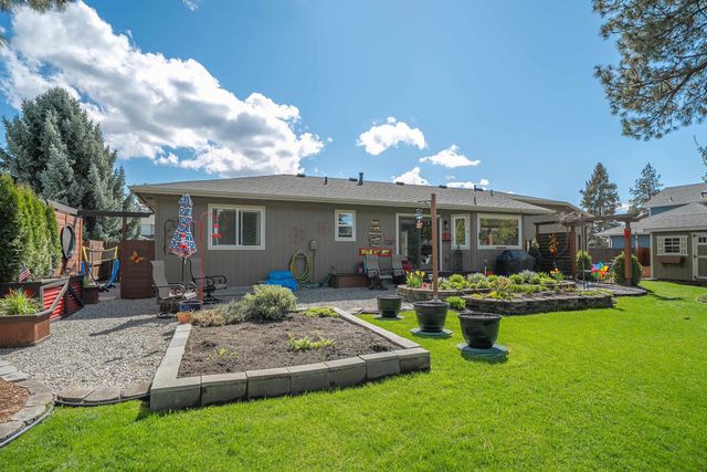 3807 E Tanager Ln, Mead, WA 99021