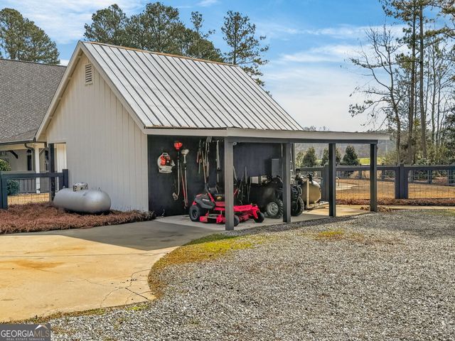551 Carter Road, Griffin, GA 30224