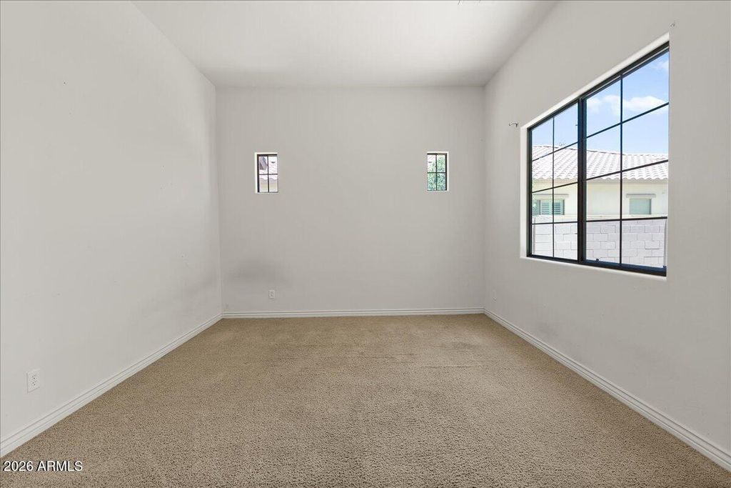 13585 S 175TH Drive, Goodyear, AZ 85338 — photo 5