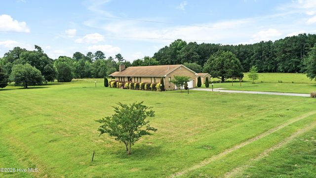 12285 Us Highway 421, Burgaw, NC 28425