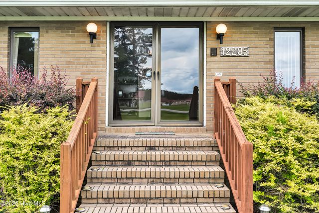 12285 Us Highway 421, Burgaw, NC 28425