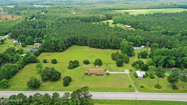 12285 Us Highway 421, Burgaw, NC 28425