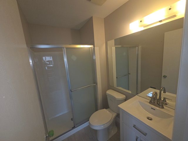 299 Pembridge Lane D2, Schaumburg, IL 60193