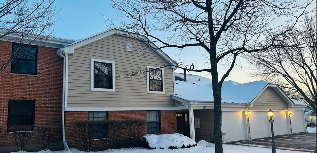 299 Pembridge Lane D2, Schaumburg, IL 60193