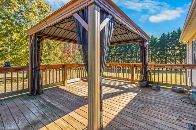 4015 Clay Vann Lane, Winston-salem, NC 27107