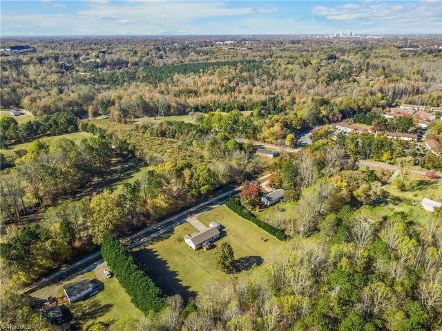 4015 Clay Vann Lane, Winston-salem, NC 27107