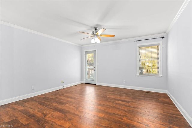 4015 Clay Vann Lane, Winston-salem, NC 27107