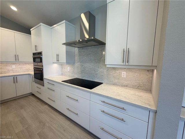 7080 Timberland CIR, Naples, FL 34109