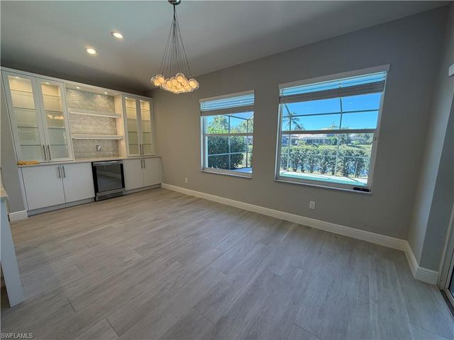 7080 Timberland CIR, Naples, FL 34109