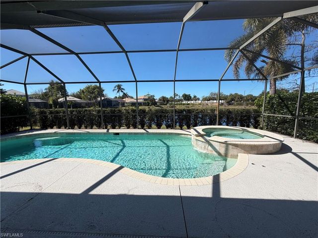 7080 Timberland CIR, Naples, FL 34109