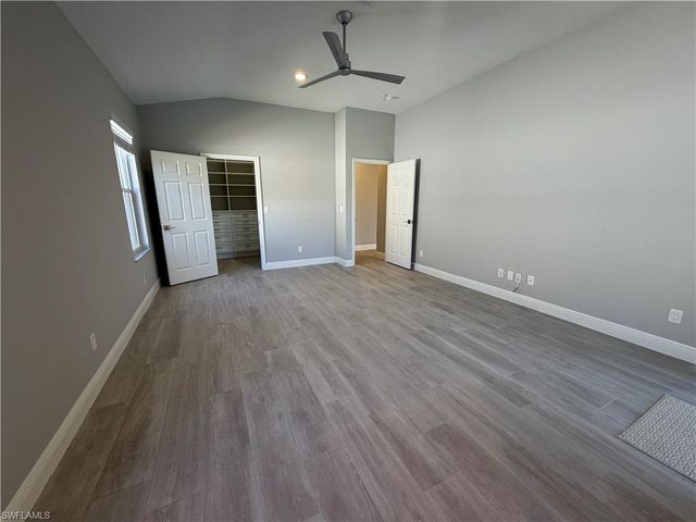 7080 Timberland CIR, Naples, FL 34109