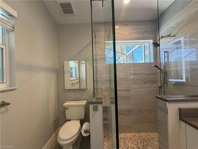 7080 Timberland CIR, Naples, FL 34109