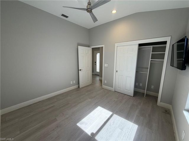 7080 Timberland CIR, Naples, FL 34109