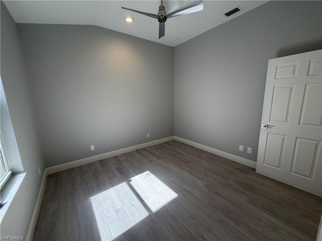 7080 Timberland CIR, Naples, FL 34109
