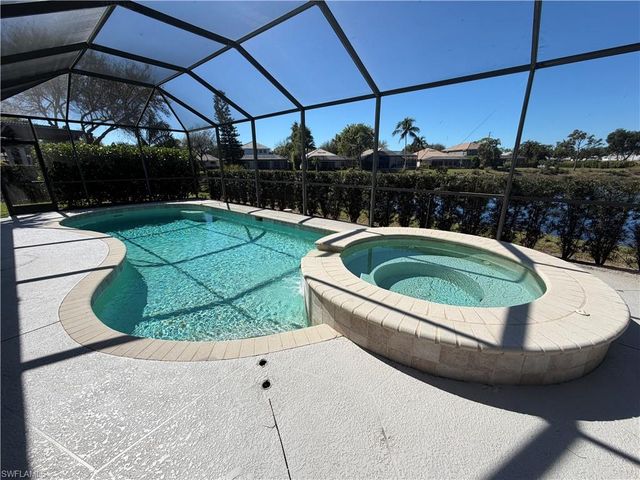 7080 Timberland CIR, Naples, FL 34109