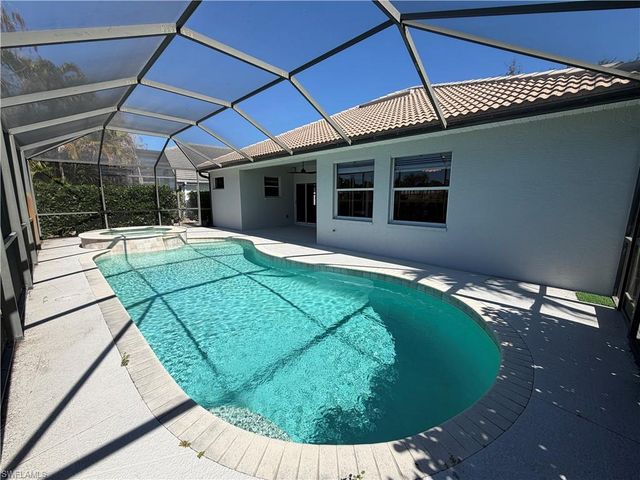 7080 Timberland CIR, Naples, FL 34109