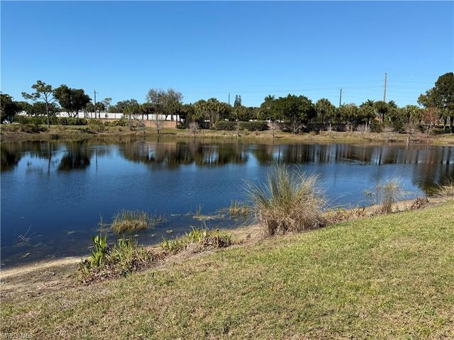 7080 Timberland CIR, Naples, FL 34109