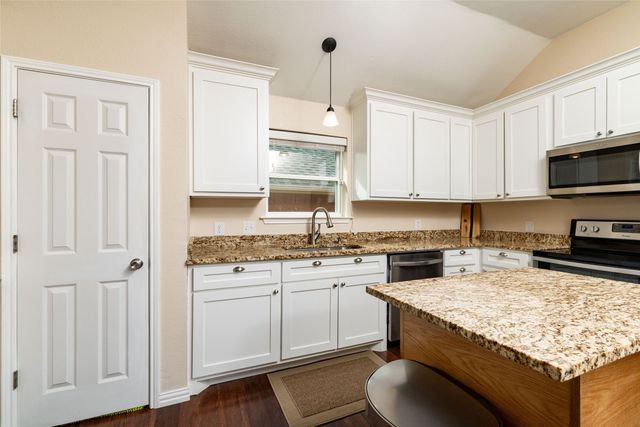 1808 Estates Drive, Mansfield, TX 76063