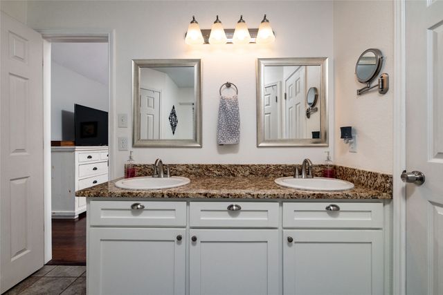 1808 Estates Drive, Mansfield, TX 76063