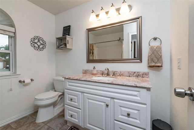 1808 Estates Drive, Mansfield, TX 76063