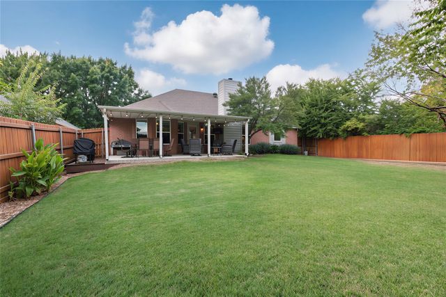 1808 Estates Drive, Mansfield, TX 76063