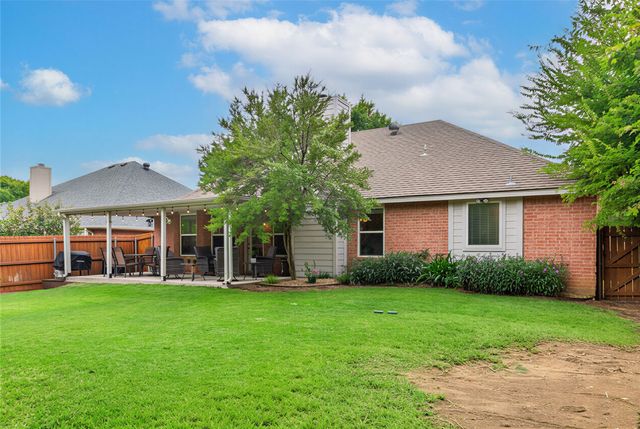 1808 Estates Drive, Mansfield, TX 76063