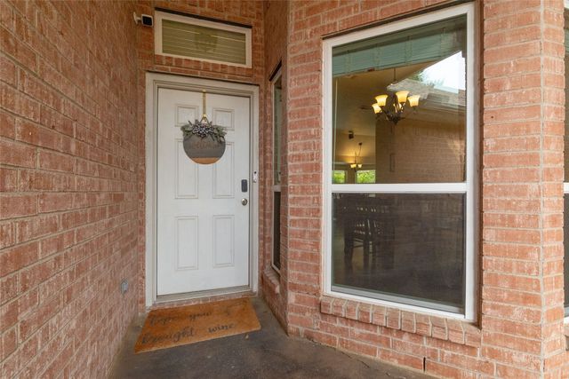 1808 Estates Drive, Mansfield, TX 76063