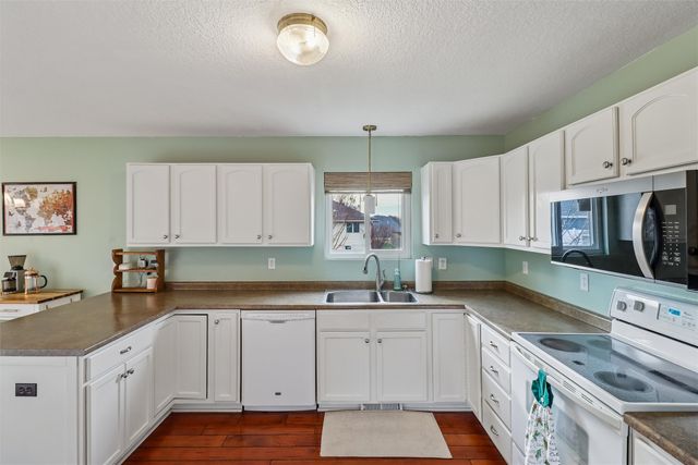 309 3rd Street NW, Bondurant, IA 50035