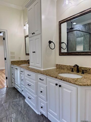 12084 Rotterdam Ave, Geismar, LA 70734