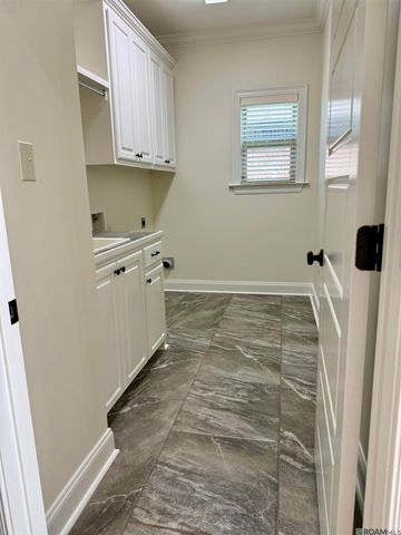 12084 Rotterdam Ave, Geismar, LA 70734