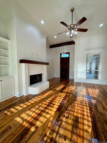 12084 Rotterdam Ave, Geismar, LA 70734