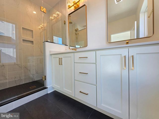 2106 TYSONS RIDGELINE RD, Falls Church, VA 22043