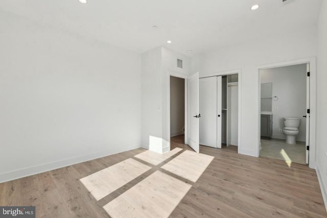 2106 TYSONS RIDGELINE RD, Falls Church, VA 22043