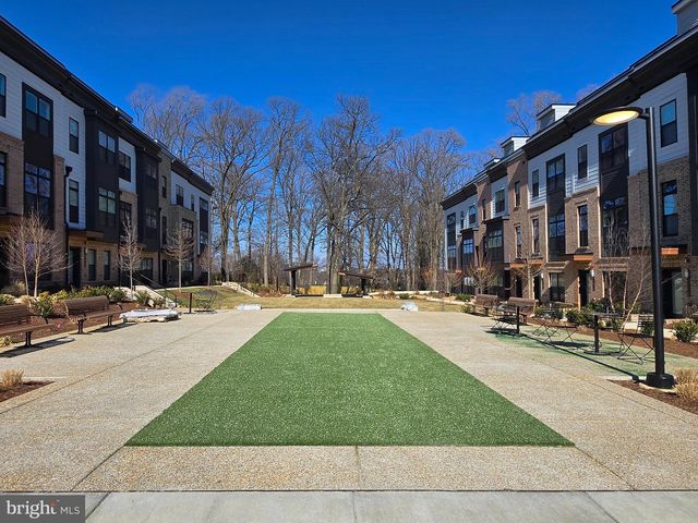 2106 TYSONS RIDGELINE RD, Falls Church, VA 22043