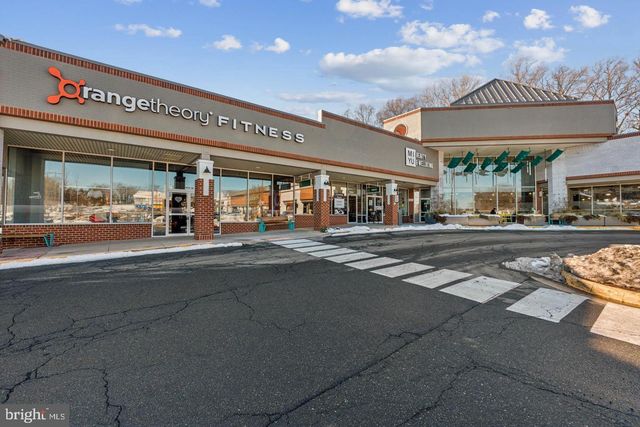 2106 TYSONS RIDGELINE RD, Falls Church, VA 22043