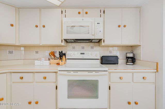 1 Oceans West Blvd Apt 6B6, Daytona Beach, FL 32118