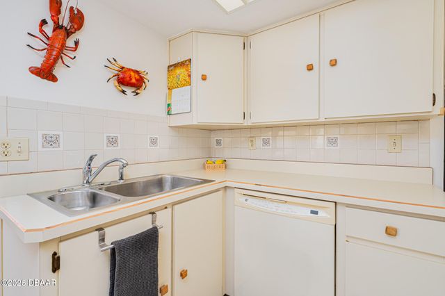 1 Oceans West Blvd Apt 6B6, Daytona Beach, FL 32118