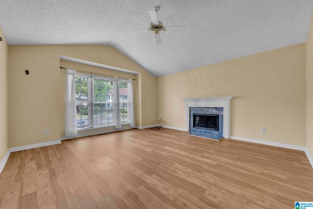104 COMANCHE CIRCLE, Alabaster, AL 35007