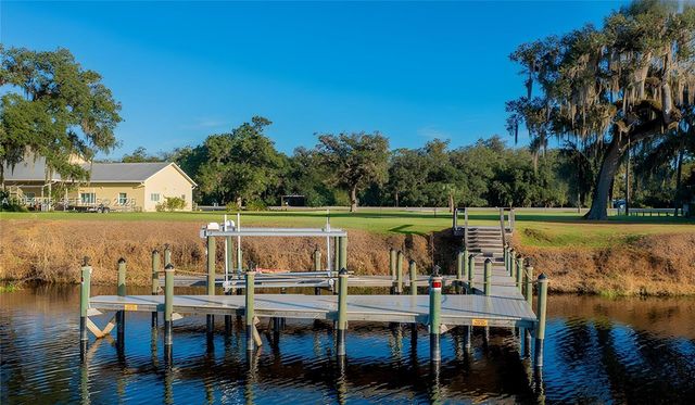 395 Old County Road 78, La Belle, FL 33935