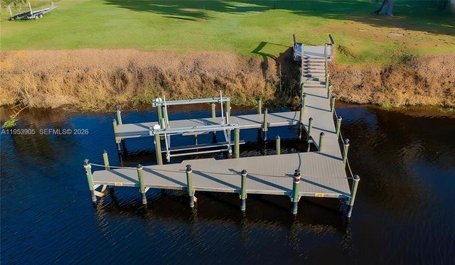 395 Old County Road 78, La Belle, FL 33935