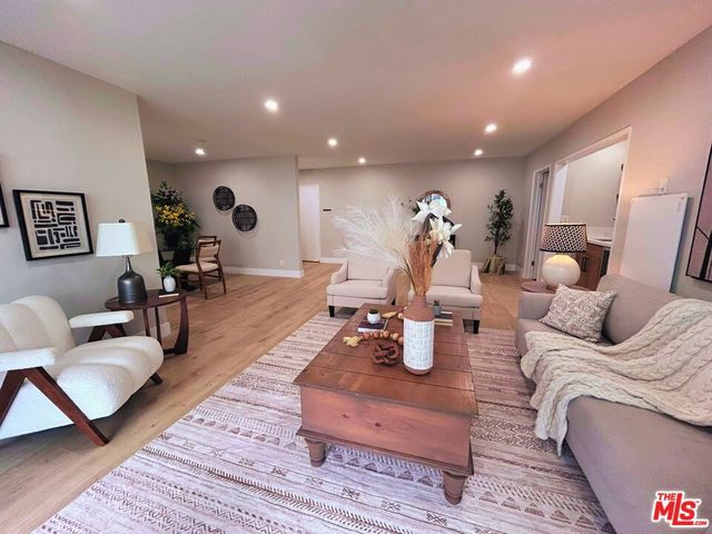 8701 Delgany Avenue 105, Playa Del Rey, CA 90293