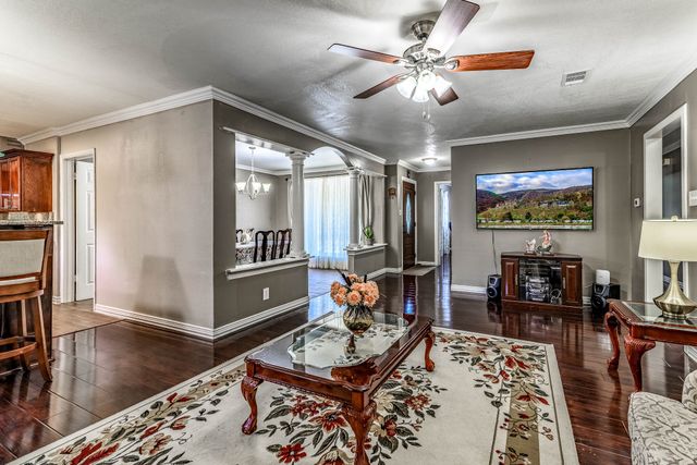 1106 Coronet Street, Irving, TX 75062